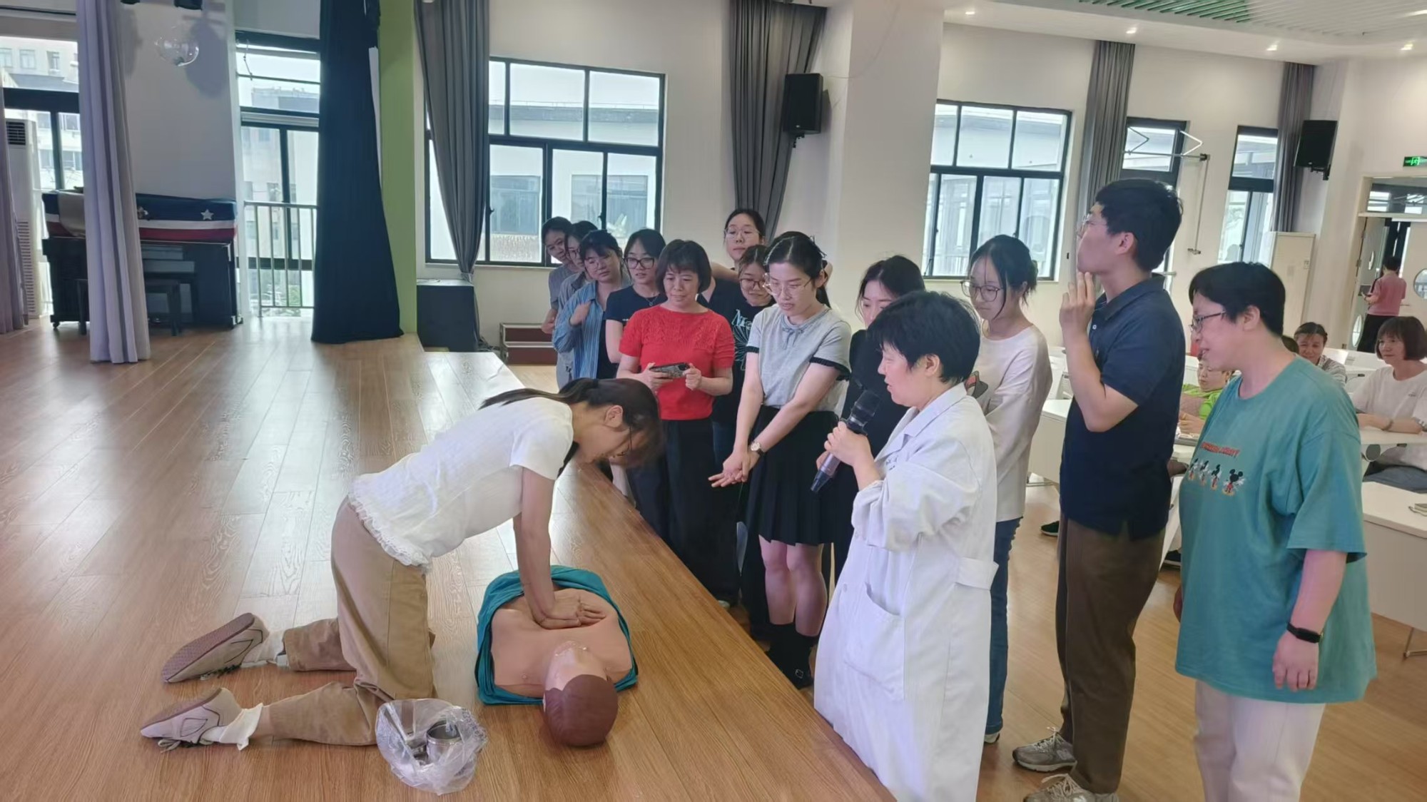 关爱生命，救在身边 ——宝带实验幼儿园教职工急救培训